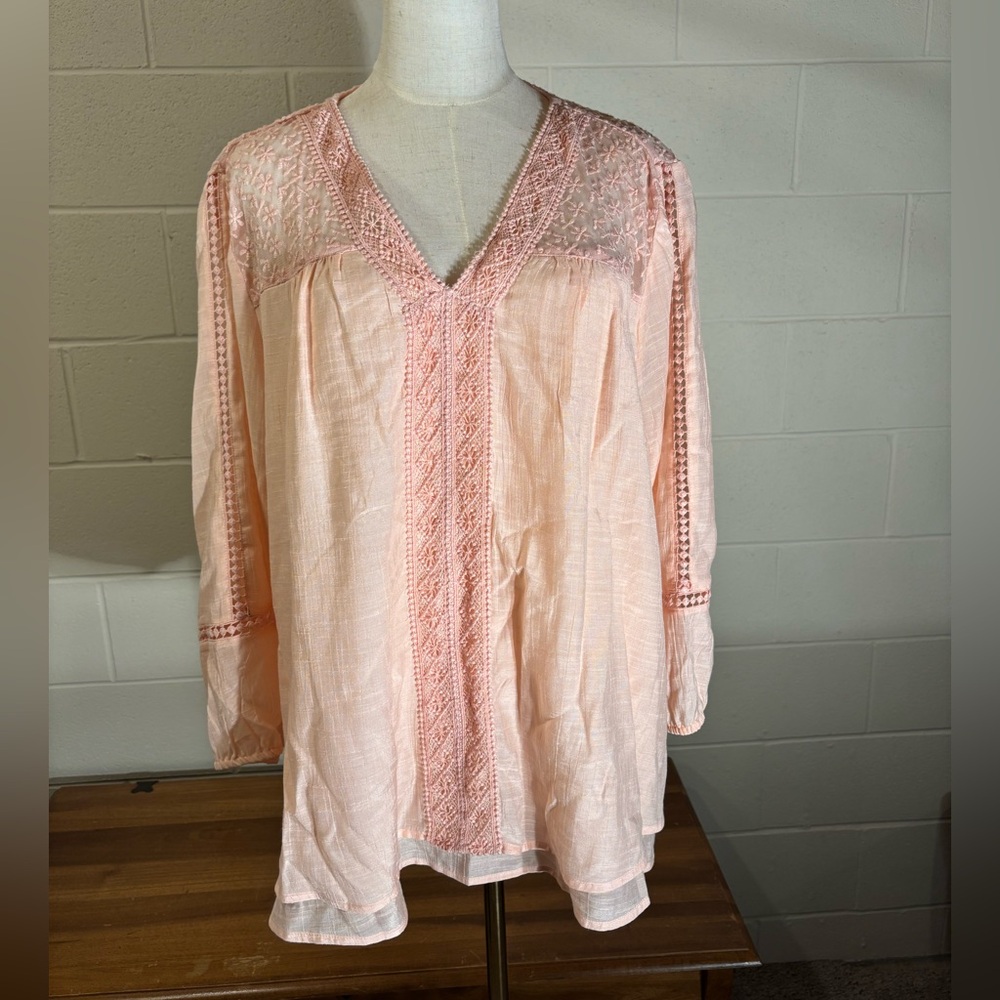 Elegant Pink Lace Women's Top - NWT